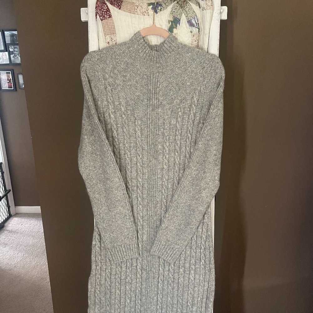 Tahari Gray Turtleneck Sweater Dress Sz L